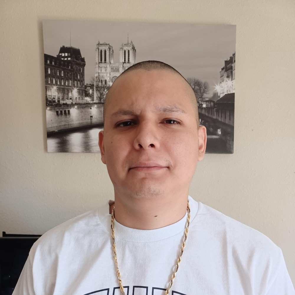 Meet your Posher, Santiago